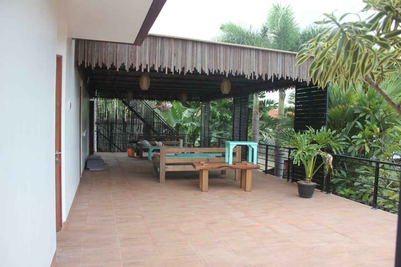 Indah Bali Guesthouse Canggu  Exterior photo